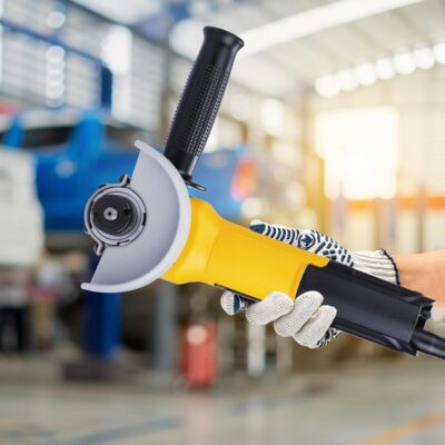 DEWALT DWE750T-IN,750Watt, 4" (100mm) Ultra SLIM Heavy Duty Angle Grinder Engineered For Heavy Duty Applications with Spindle Lock and Toggle Switch, 2 Year Manufacturer Warranty(SIDE HANDLE INCLUDED)