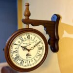 Antique Collection Jefferson & Smith Vintage Double-Sided Wall Clock – Antique Victorian Hanging Clock with Bracket, Silent Quartz Movement, Roman Numerals, Rustic Farmhouse Decor for Home & Office