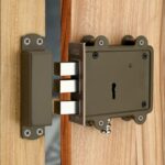 DUKE Door Lock – 125mm, 8 Levers, Double Action with 3 Chrome Keys, Grey Finish