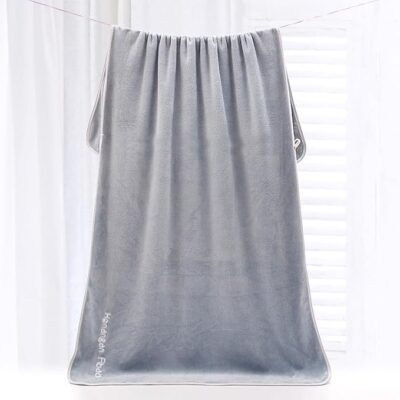 Fezora Microfiber Bath Towel for Men & Women – Large Size 70x140 cm, 400 GSM, Ultra Soft, Quick Dry, Lightweight & Super Absorbent Towel for Bathroom, Gym, Spa, Travel & Swimming (Grey)