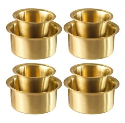 The KC Brass Dabara Set is designed for authentic South Indian tea and coffee serving. This set of 4 includes large 120 ml brass glasses and dabara bowls with a classic finish. Durable and elegant, it is perfect for daily use, traditional rituals, or gifting.
